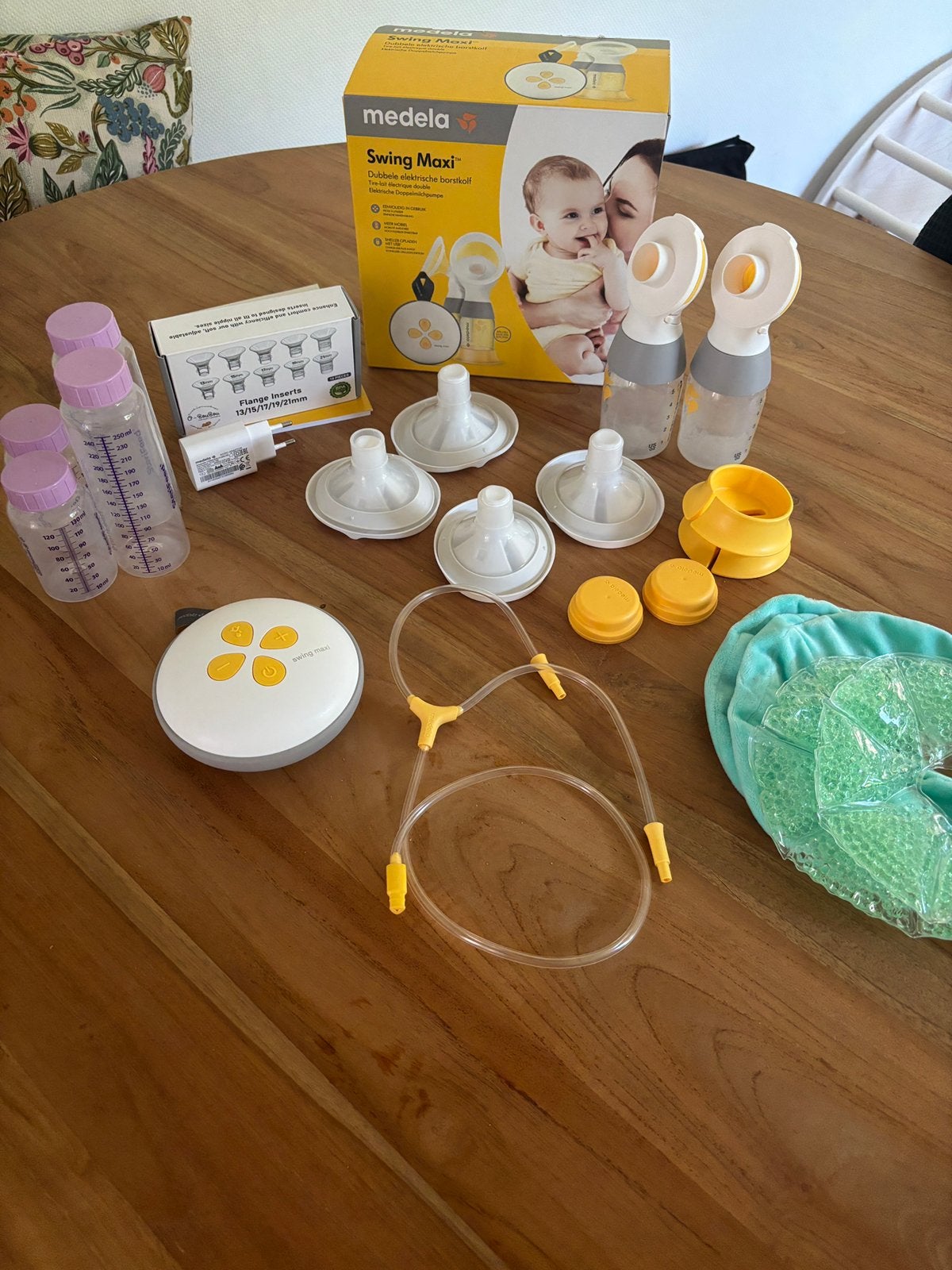 Medela borstkolf borstvoeding plus accessoires, Automatisch, Medela, Borstkolf, Ophalen of Verzenden
