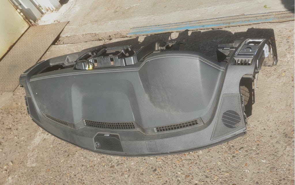Dodge Ram dashboard met bijrijders airbag 2013-2018, Gebruikt, PO Box 21-8004 | Auburn Hills, MI 48321-8004, Amerikaanse onderdelen