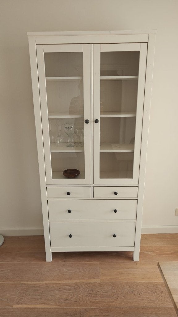 IKEA Hemnes Vitrinekast met 3 lades, Afmeting 90x34x197, Ophalen, Gebruikt, Met deur(en), 50 tot 100 cm
