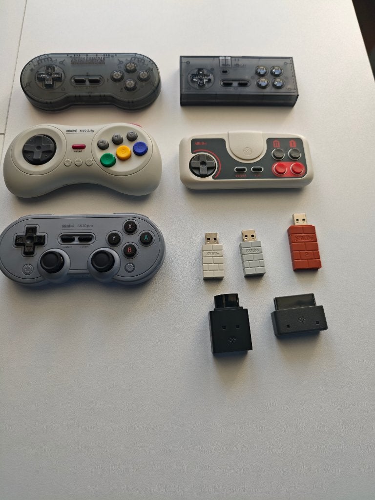 8BitDo controllers - Weinig gebruikt - Snel verzonden!, Ophalen of Verzenden, Zo goed als nieuw