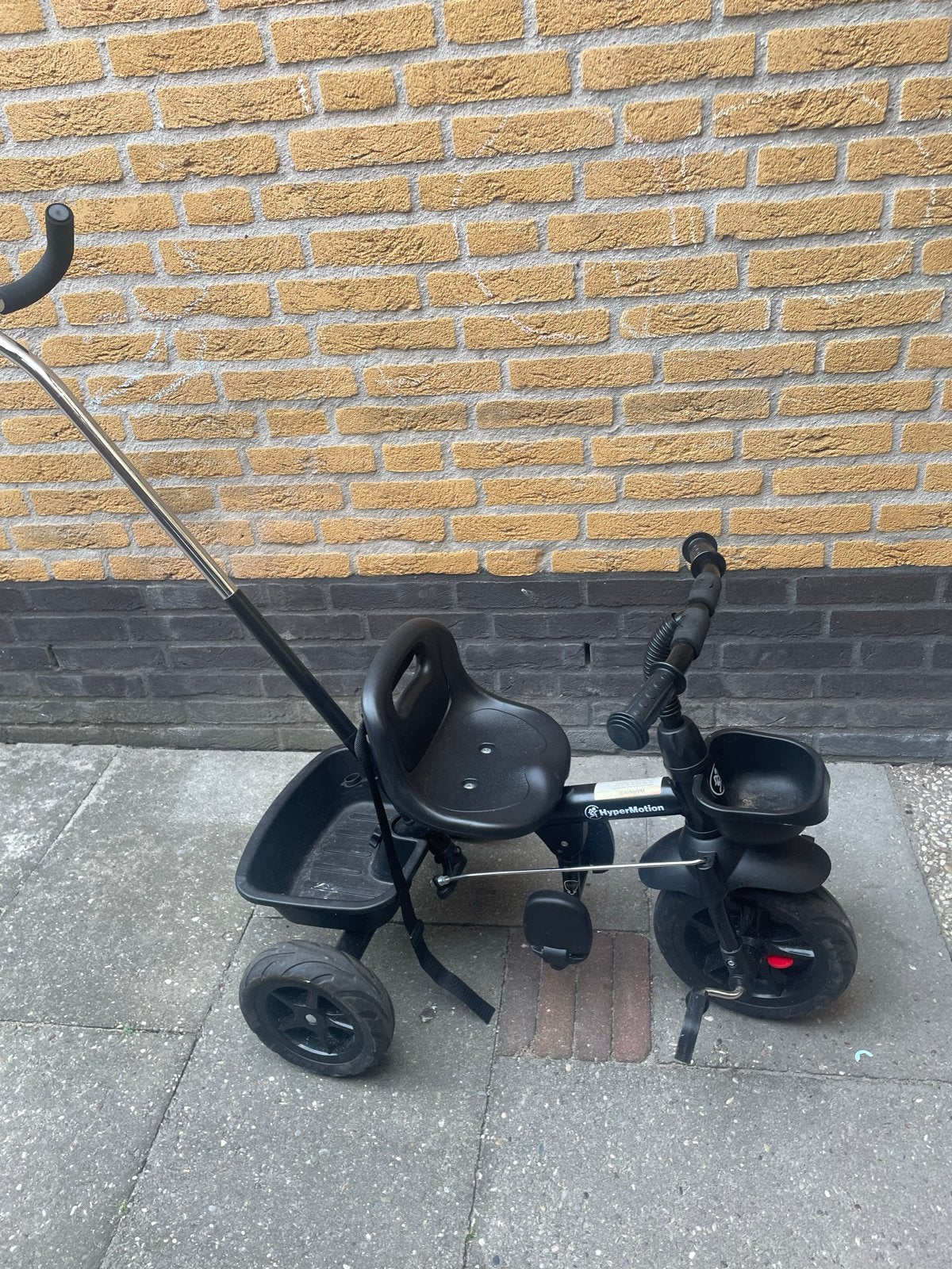Zwarte Driewieler met Duwstang, Ophalen, Gebruikt, Terugtraprem, Duwstang