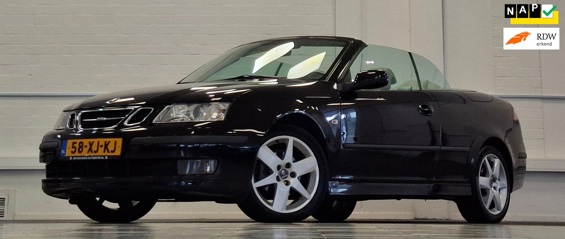 Saab 9-3 Cabrio 1.8t Vector A/T Leder Navi PDC 100% Onderhou, Auto's, Gebruikt, Beige, 4 cilinders, 4 stoelen
