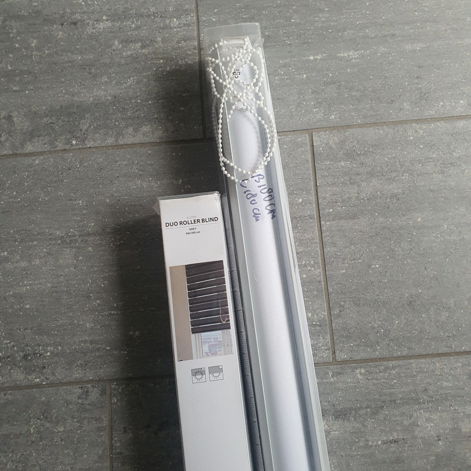 Duo roller blind rolgordijnen nieuwe, Ophalen, Nieuw, Grijs