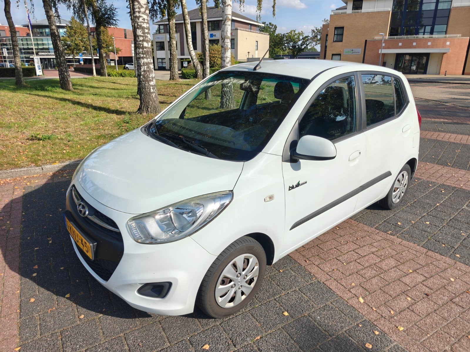 Hyundai i10 1.0 5DR 2013 Wit (Airconditioning, All Season), Auto's, Voorwielaandrijving, Euro 5, Stof, 400 kg