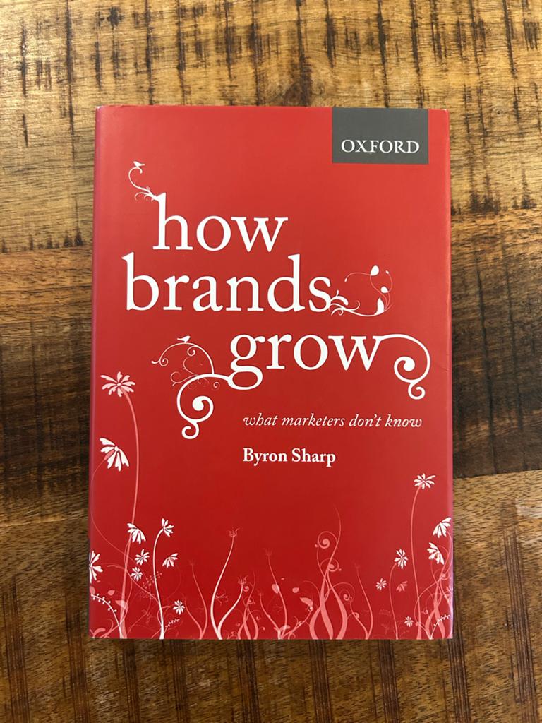 Byron Sharp - How Brands Grow, Ophalen of Verzenden, Alpha, Zo goed als nieuw