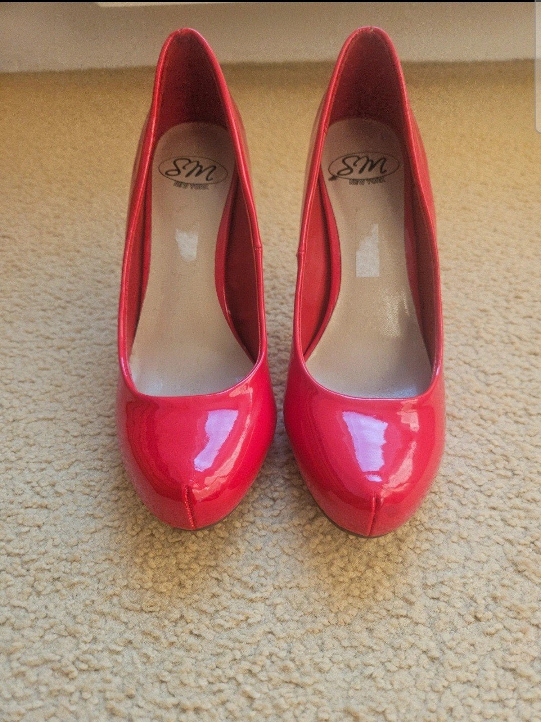 Rode lakleren pumps van SM New York, Pumps, SM New York, Ophalen of Verzenden, Zo goed als nieuw