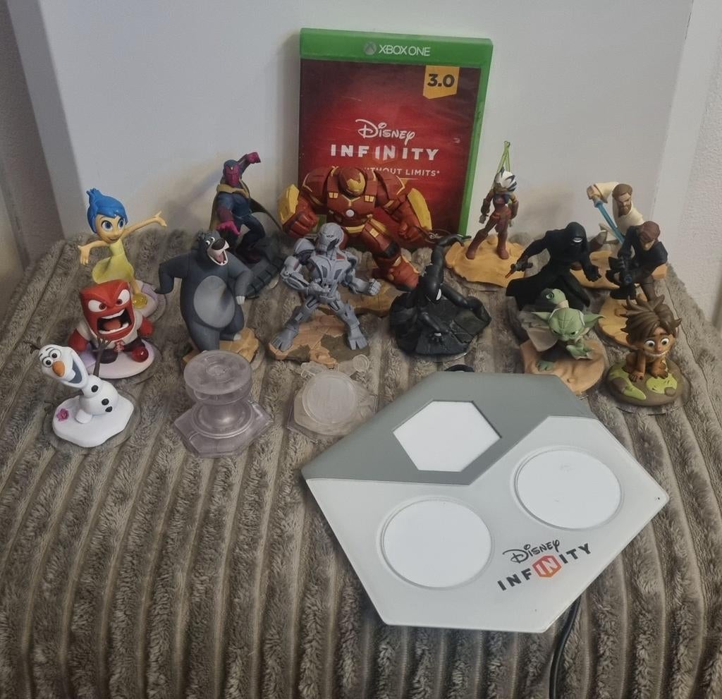 Disney Infinity poppetjes en platform, Ophalen