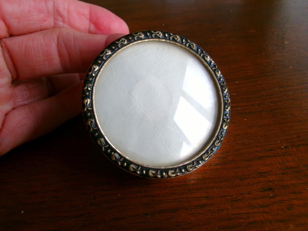vintage rond fotolijstje met  bol glas, Ophalen of Verzenden