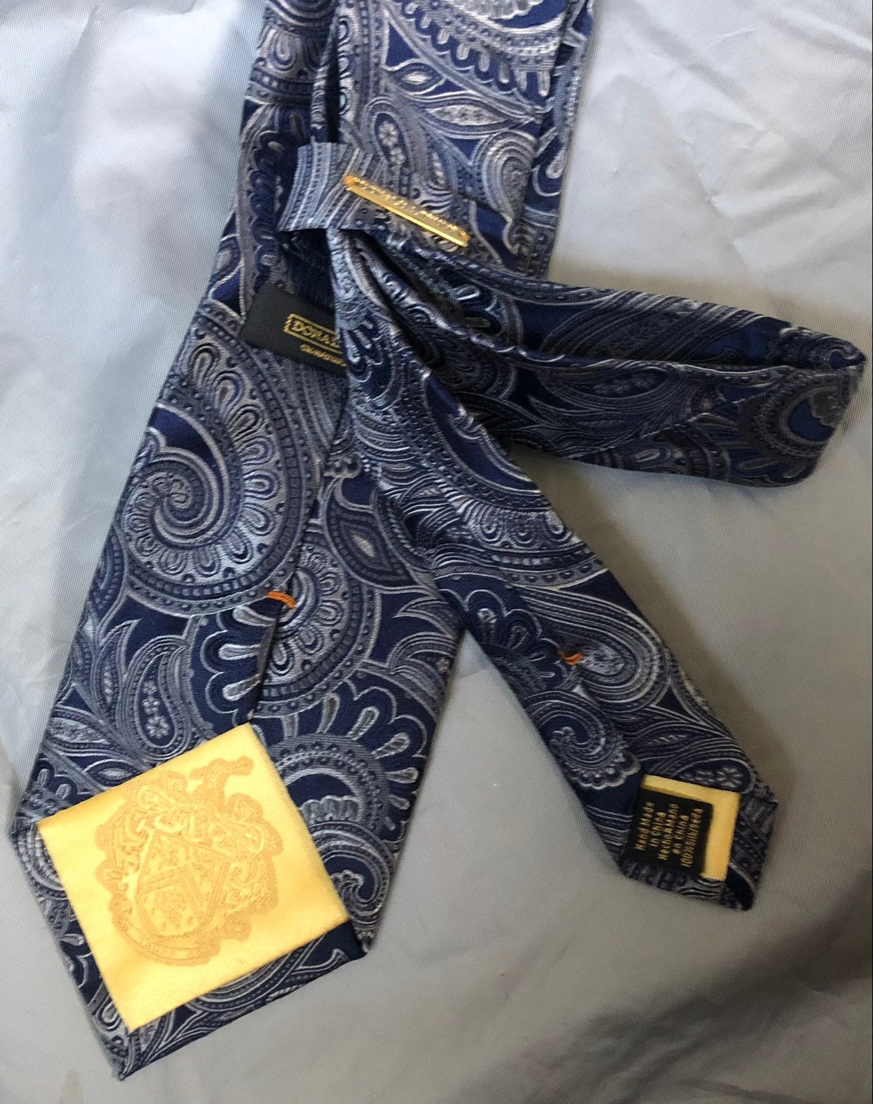 Nieuw Donald J. Trump Zijden Paisley Stropdas, Ophalen of Verzenden, Nieuw, Blauw, Met patroon