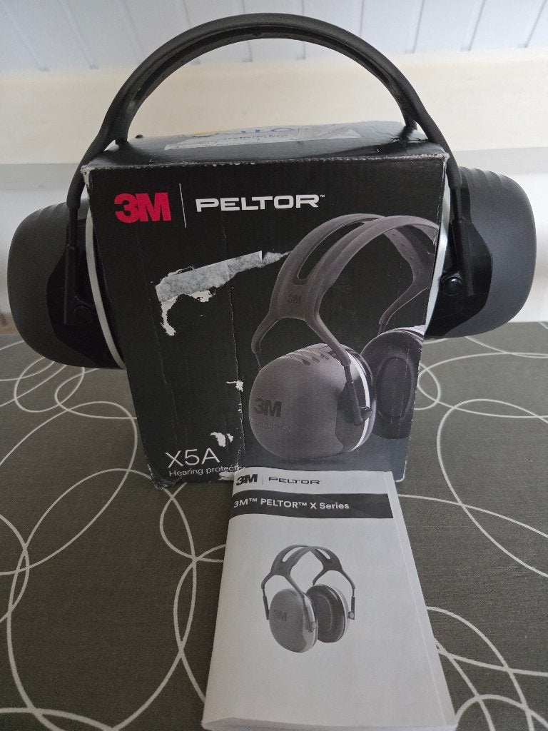Peltor x5a oorbescherming nieuw in doos, Ophalen of Verzenden, Nieuw