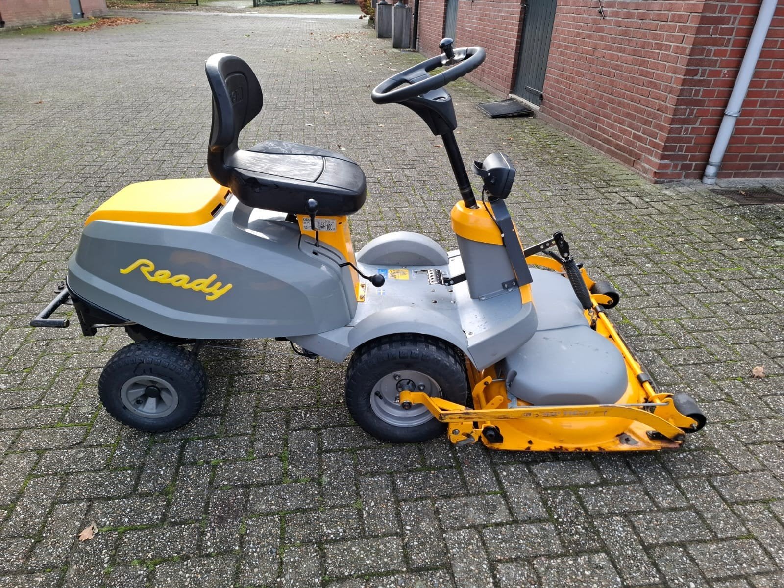 Stiga Ready Zitmaaier V301 2005 in goede staat, Ophalen, Gebruikt, Stiga, Elektrische starter