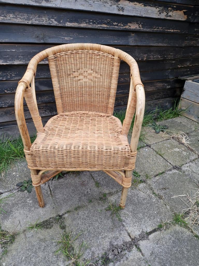 Rotan kuipstoeltje, Ophalen, Zo goed als nieuw, Rotan