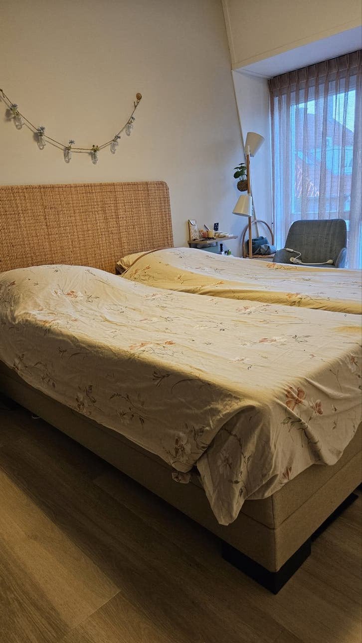 Bed boxspring, Huis en Inrichting, Ophalen, Gebruikt, Beige, Tweepersoons