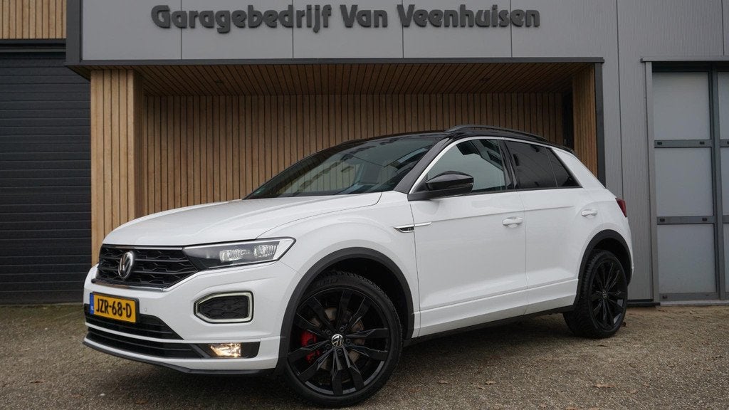 Volkswagen T-Roc 1.5 TSI 150pk DSG 2x R-Line Virtual Cockpit, Stof, Euro 6, 4 cilinders, 150 pk