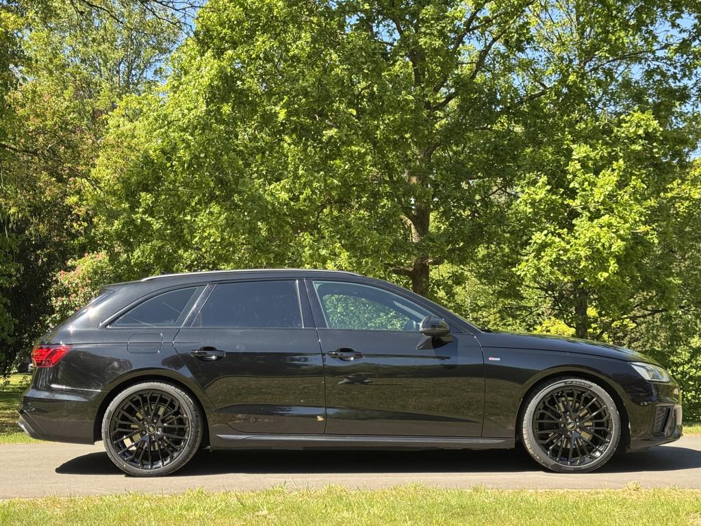 Audi A4 Avant 35 TFSI S-Line edition Pano S-line 19" ACC BTW, Automatische klimaatregeling, Gebruikt, 4 cilinders, Zwart