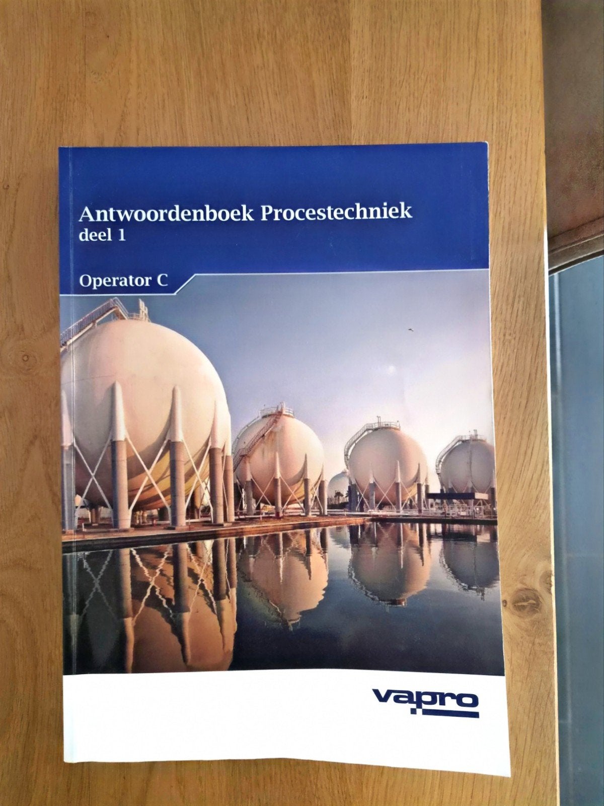 Antwoordenboek Procestechniek deel 1 Operator C Vapro, Boeken, Ophalen of Verzenden, Zo goed als nieuw, HBO, Vapro