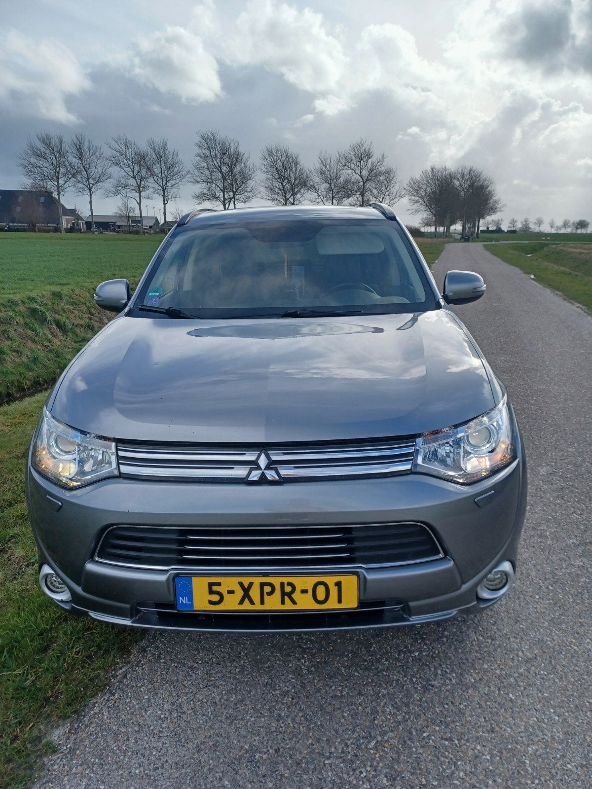 Mitsubishi Outlander 2.0 Dohc Mivec Phev 203pk 4WD CVT 5P, 1998 cc, Outlander, Zwart, 4 cilinders