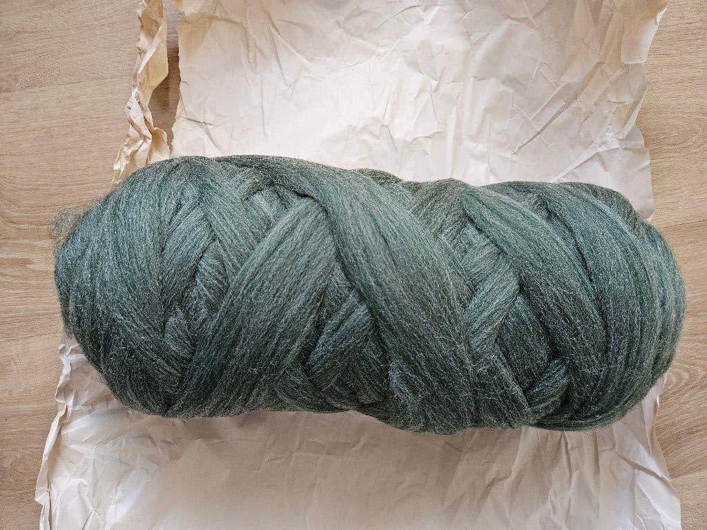 Lontwol groen gemêleerd ruim 2 kilo, Ophalen, Zo goed als nieuw, Breien of Haken, Wol of Garen