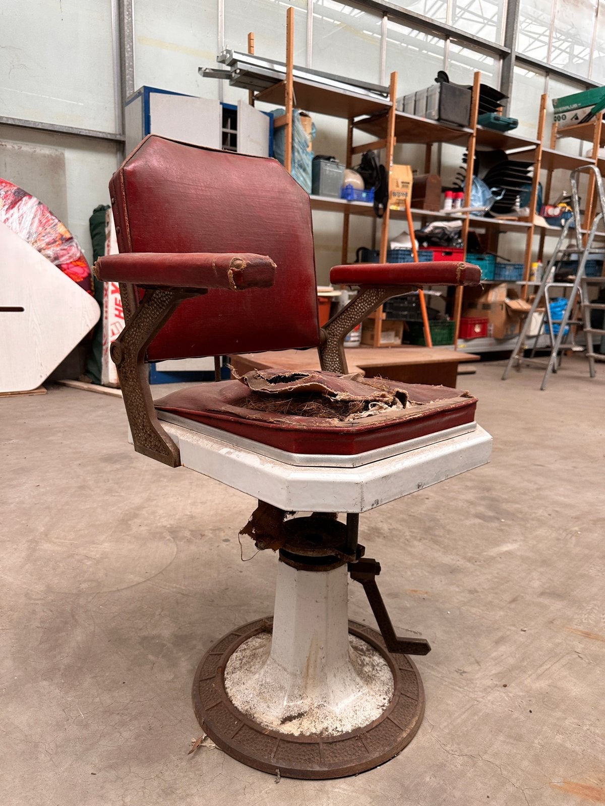 Vintage kapper stoel, Huis en Inrichting, Ophalen, Gebruikt