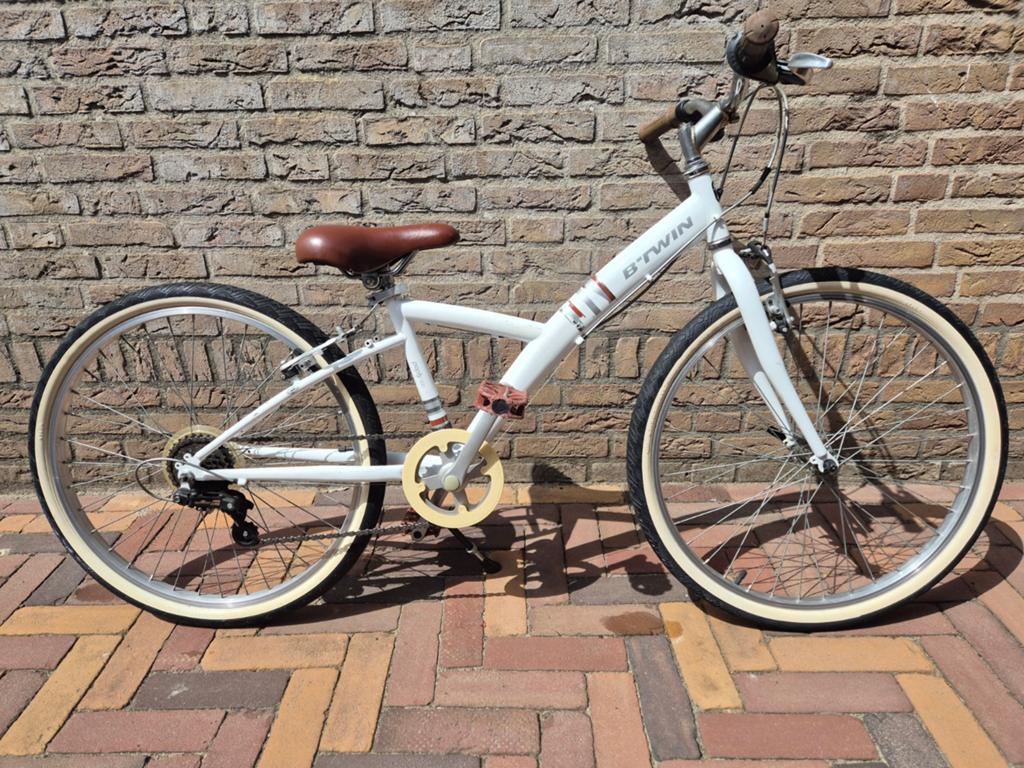 24 inch Decathlon Btwin Poly 300 MTB 5 versnellingen, Ophalen, Velgrem, Versnellingen, Btwin Decathlon