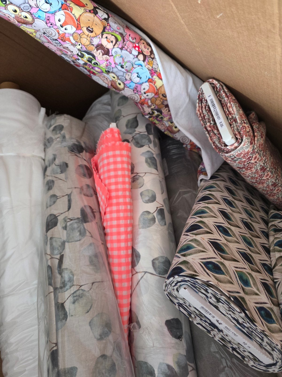 Diverse Nieuwe Rollen Stof Volle palletdoos, Ophalen, Meerkleurig, 120 cm of meer, Katoen