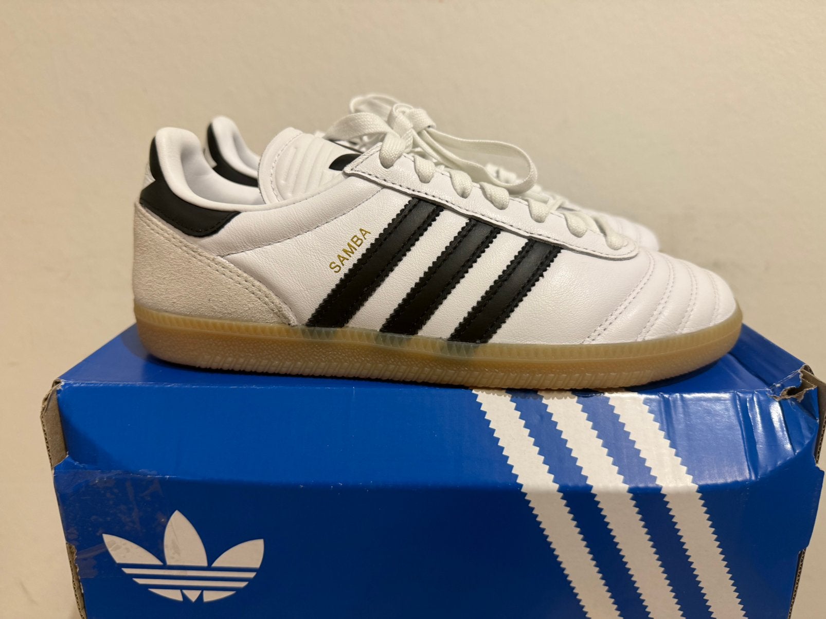 Te koop nieuwe Adidas Samba JP White Black, Kleding | Dames, Schoenen, Postlaan 3, Wit, Nieuw, Ophalen of Verzenden