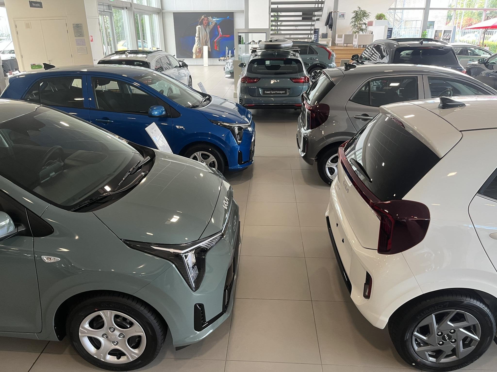 Kia Picanto 1.0 GDI DynamicLine Kia Picanto 1.0 DPI DynamicL, Voorwielaandrijving, Stof, Euro 6, 4 stoelen