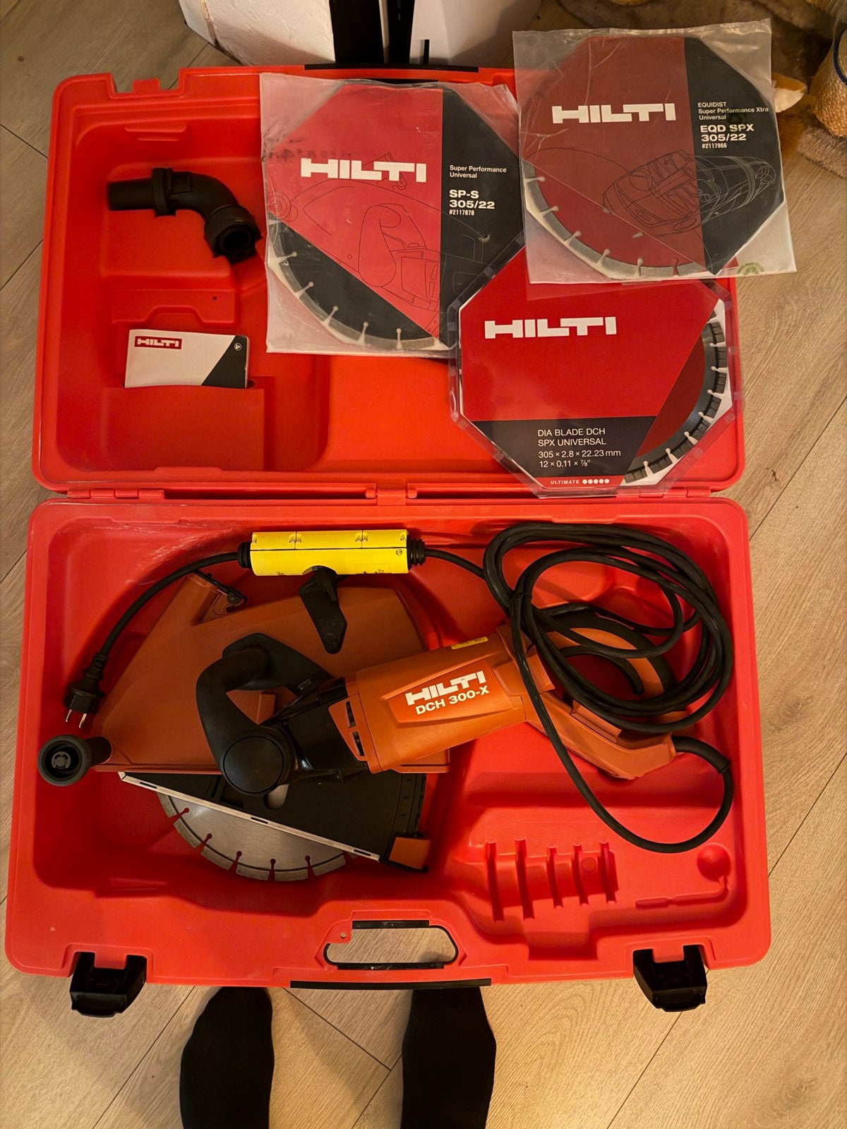 Nieuwe Hilti DCH 300-X doorslijpmachine met accessoires, Ophalen of Verzenden, Nieuw, Overige typen