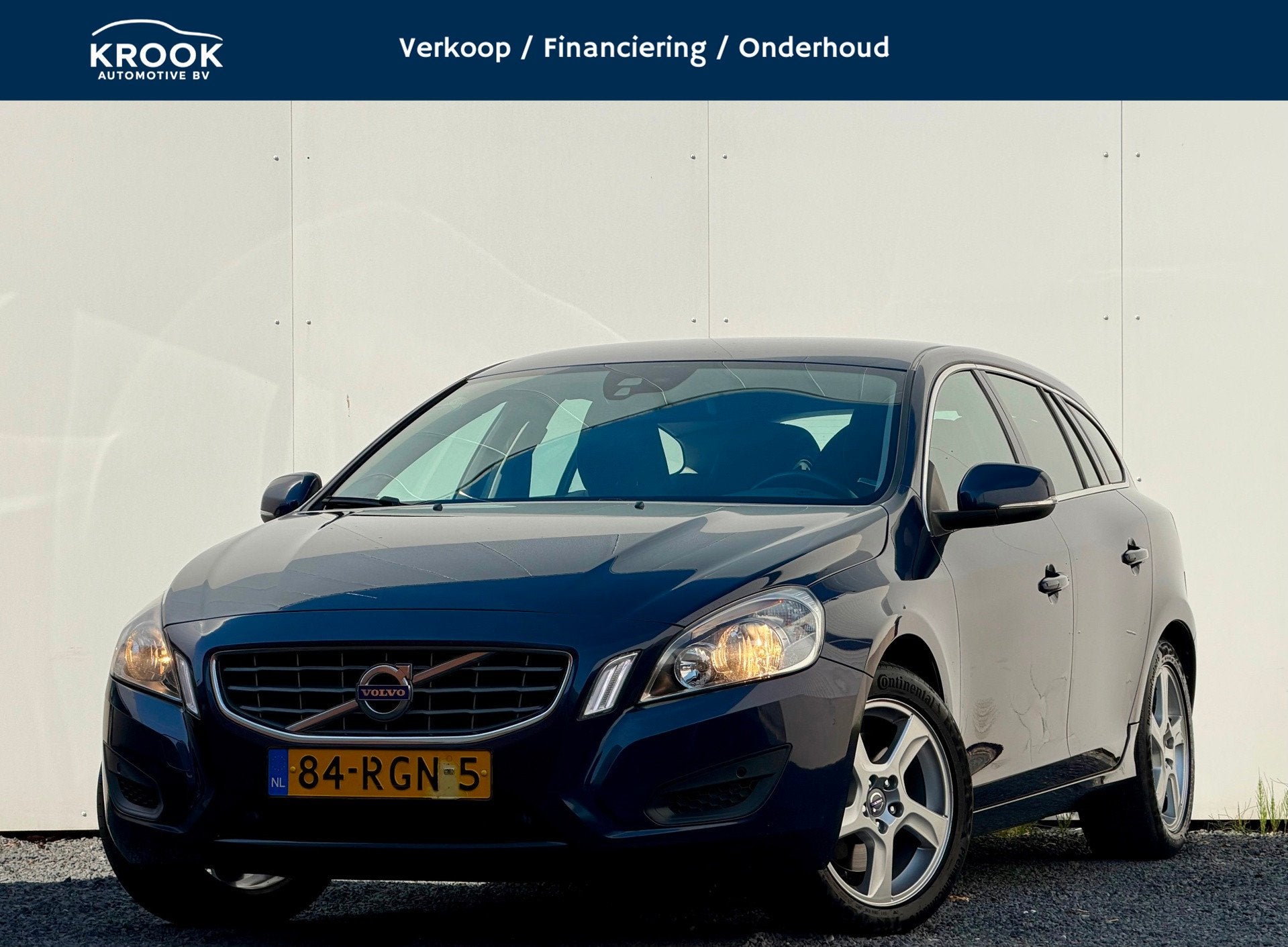 Volvo V60 2.0T Momentum | 2011 | Handgeschakeld |, Auto's, Voorwielaandrijving, 4 cilinders, Met garantie (alle), Blauw