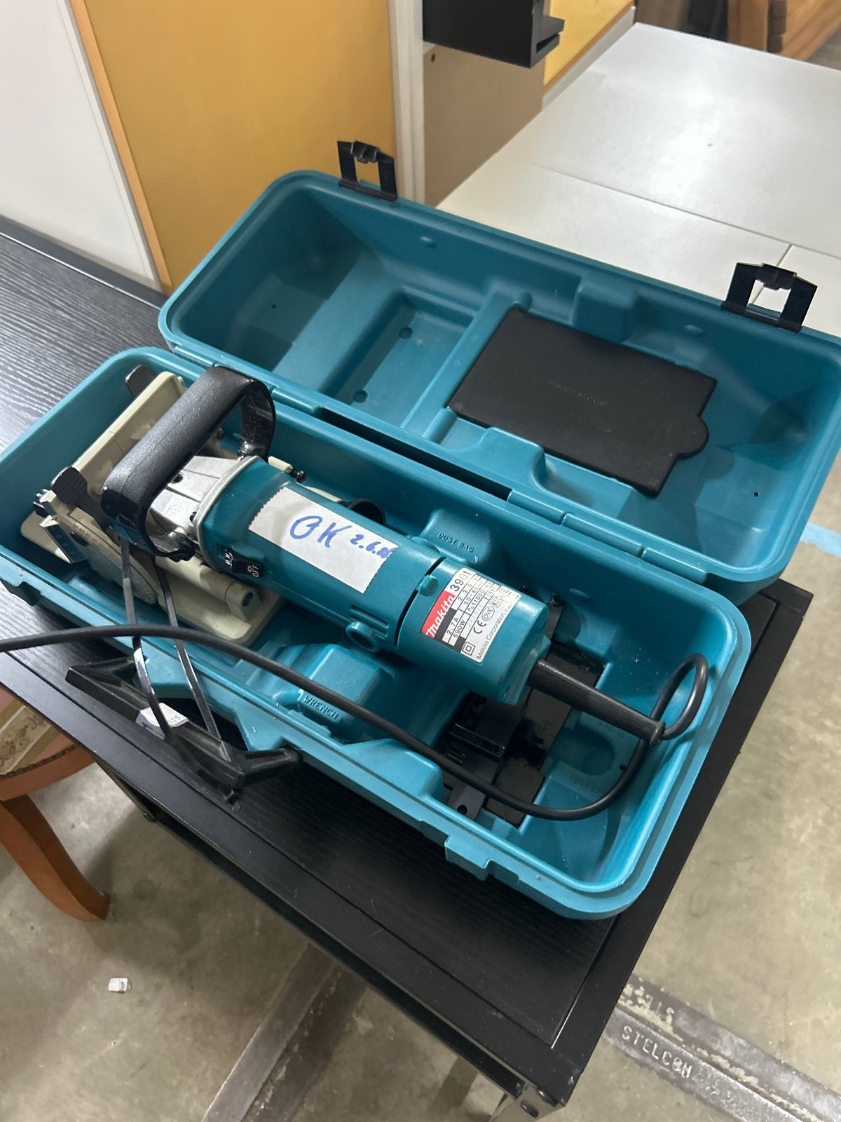 Makita 3901 Lamellenfrees in koffer - 590W, Ophalen, Gebruikt