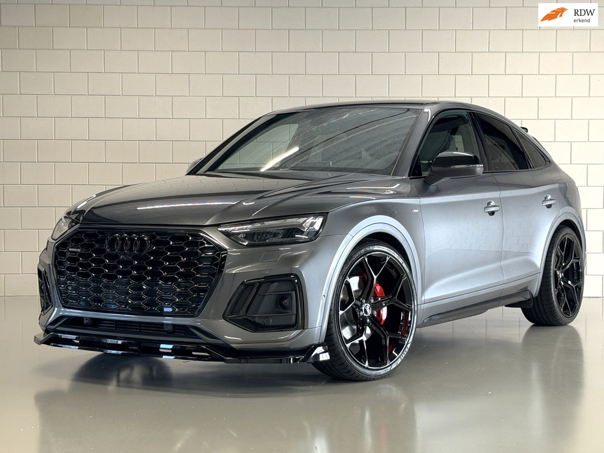 Audi Q5 Sportback 55 TFSI e quattro Competition Black Optic|, Auto's, Automaat, Dealer onderhouden, Gebruikt, Euro 6