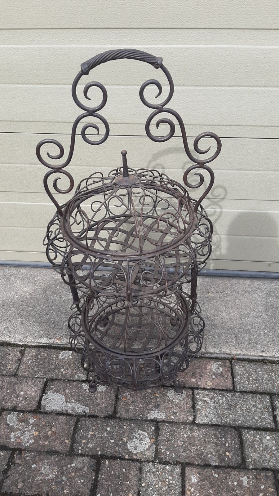 Decoratieve smeedijzeren etagère/plantenstandaard, Ophalen