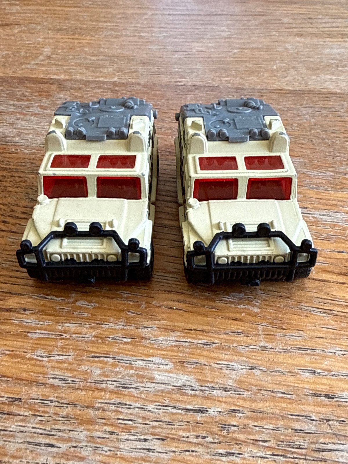 Matchbox Hummer H1 'Rogue Attack Team' (2 stuks), Kinderen en Baby's, Ophalen of Verzenden, Gebruikt