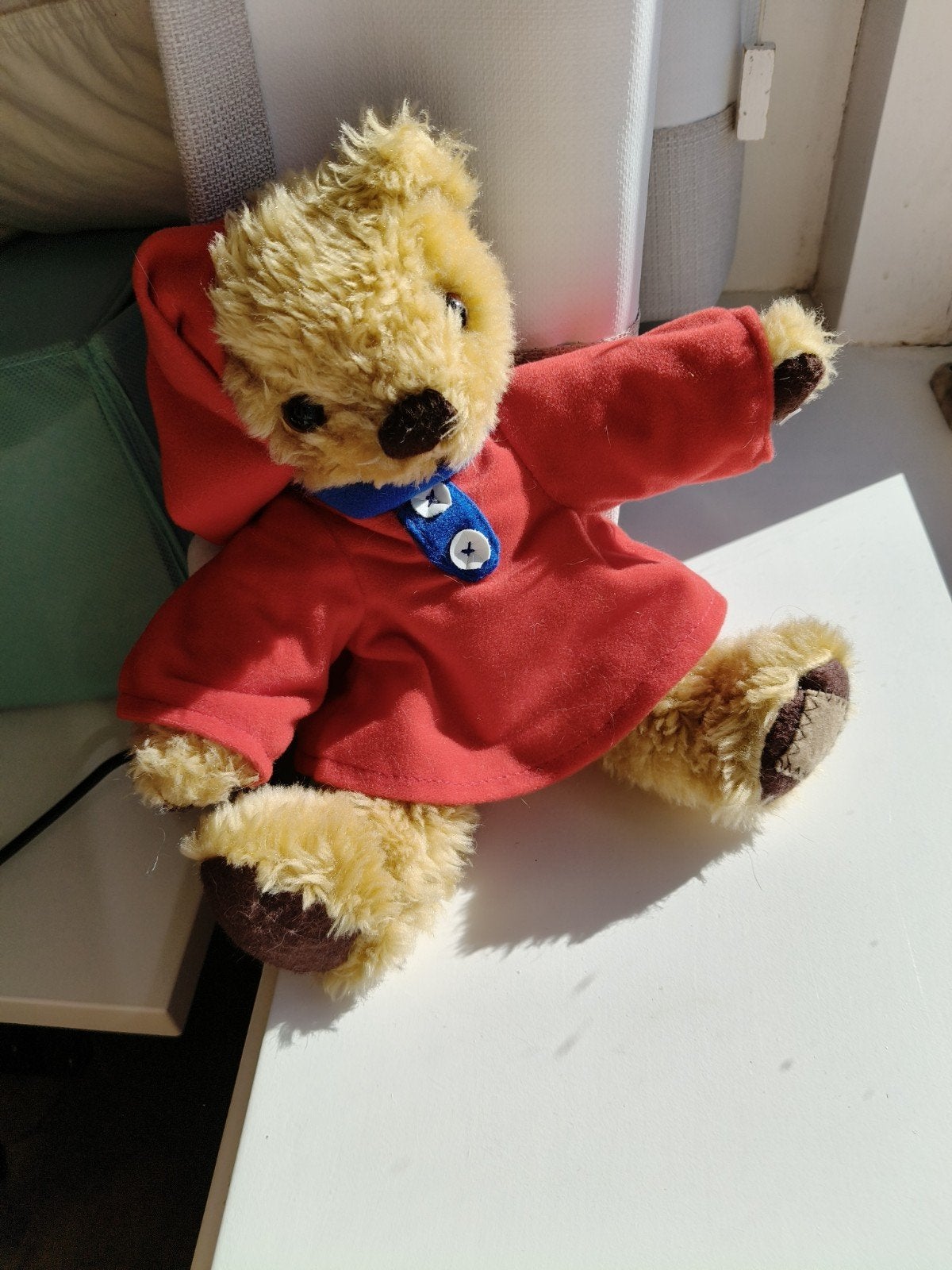 Teddy Tum Tum knuffelbeer met rood jasje, Overige karakters, Beer, Nieuw, Ophalen of Verzenden