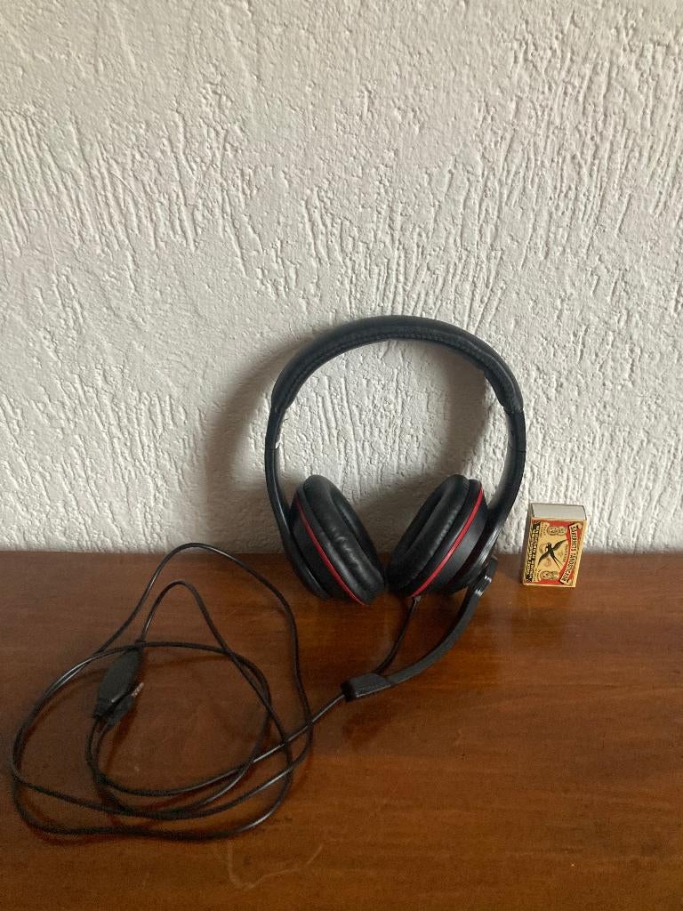 Rode zwarte koptelefoon headset met microfoon rood zwart, Ophalen of Verzenden, Zo goed als nieuw, Op oor (supra aural), Overige merken