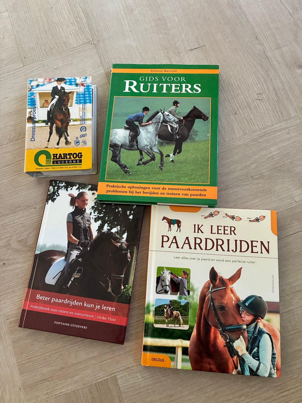 Paardrijboeken: Gids voor Ruiters, Ik Leer Paardrijden & mee, Ophalen of Verzenden, Gelezen, Overige onderwerpen