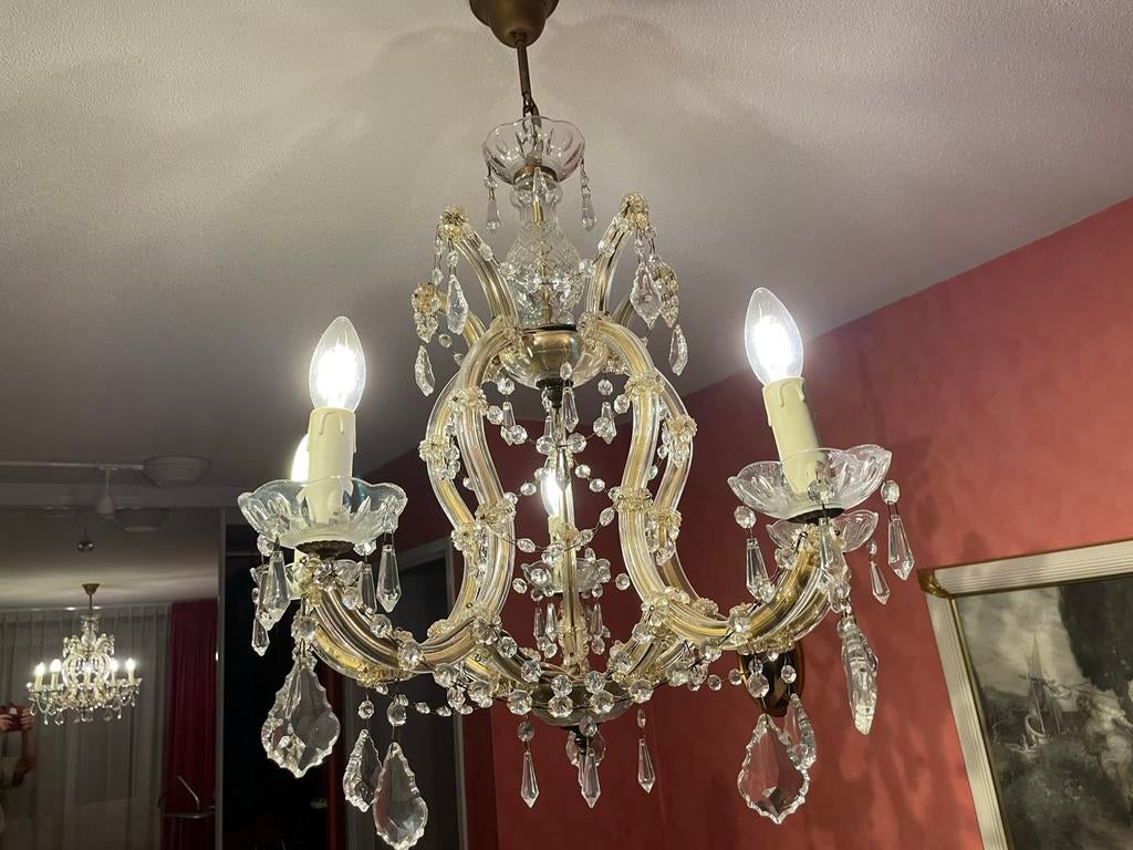 Prachtige Kroonluchter met 🔴 Ledverlichting, Ophalen, Zo goed als nieuw, Glas