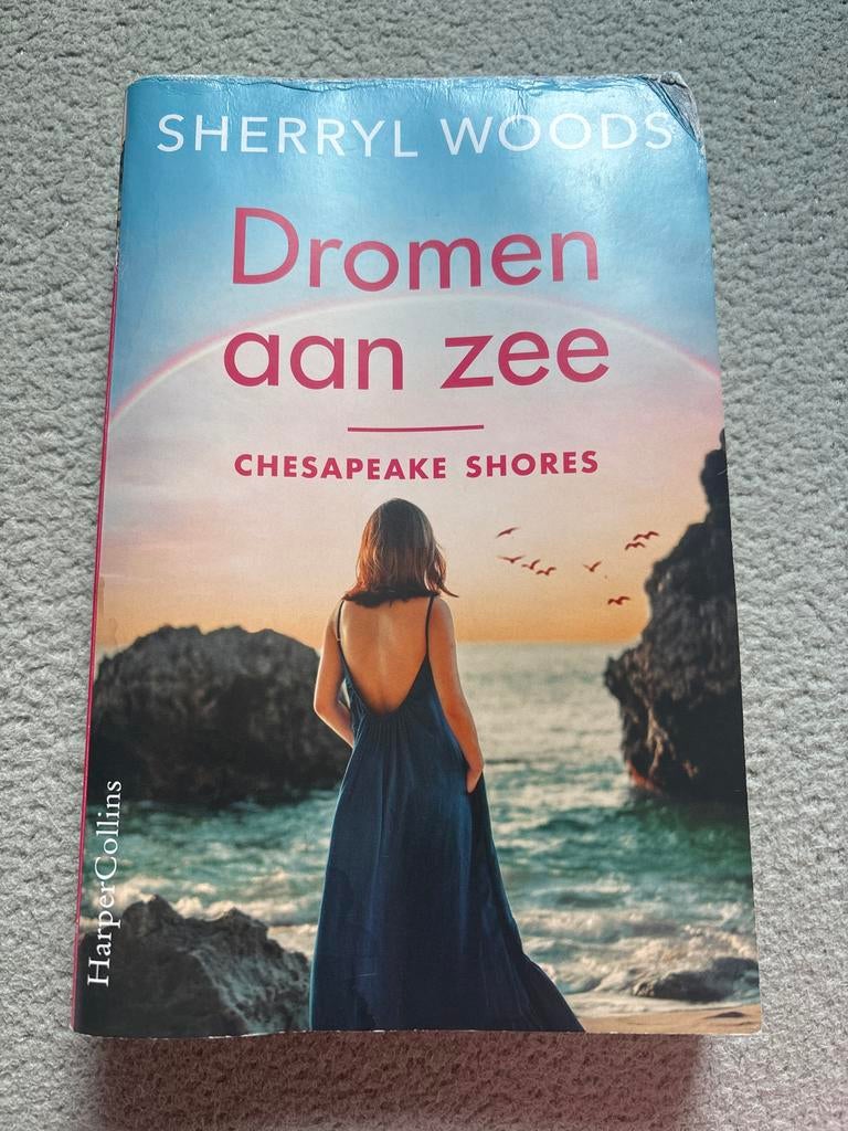 Boek Dromen aan zee - Sherryl Woods (Chesapeake Shores), Boeken, Ophalen of Verzenden, Gelezen, Amerika