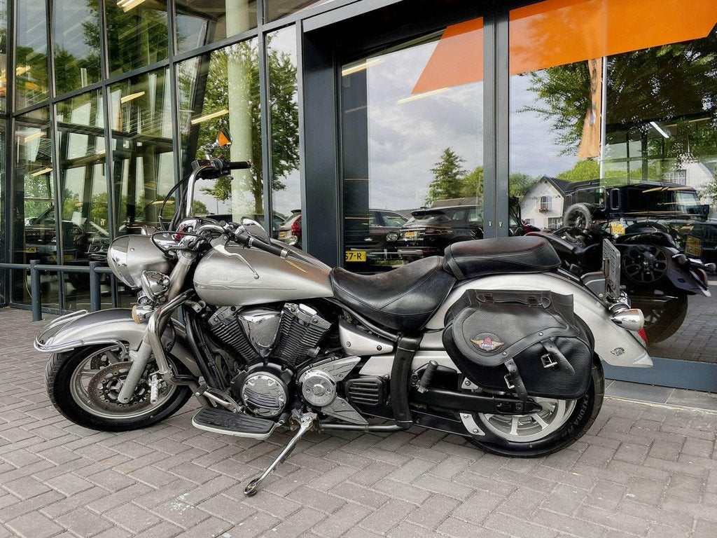 Yamaha XVS 1300A Custom | Org NL! | 1 eig | Lederen tassen |, Gebruikt, Zwart, 1304 cc, Bedrijf