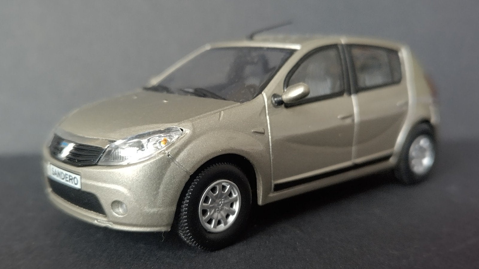 Dacia Sandero Model 2008 1:43 Eligor Pol, Overige merken, Auto, ., Ophalen of Verzenden
