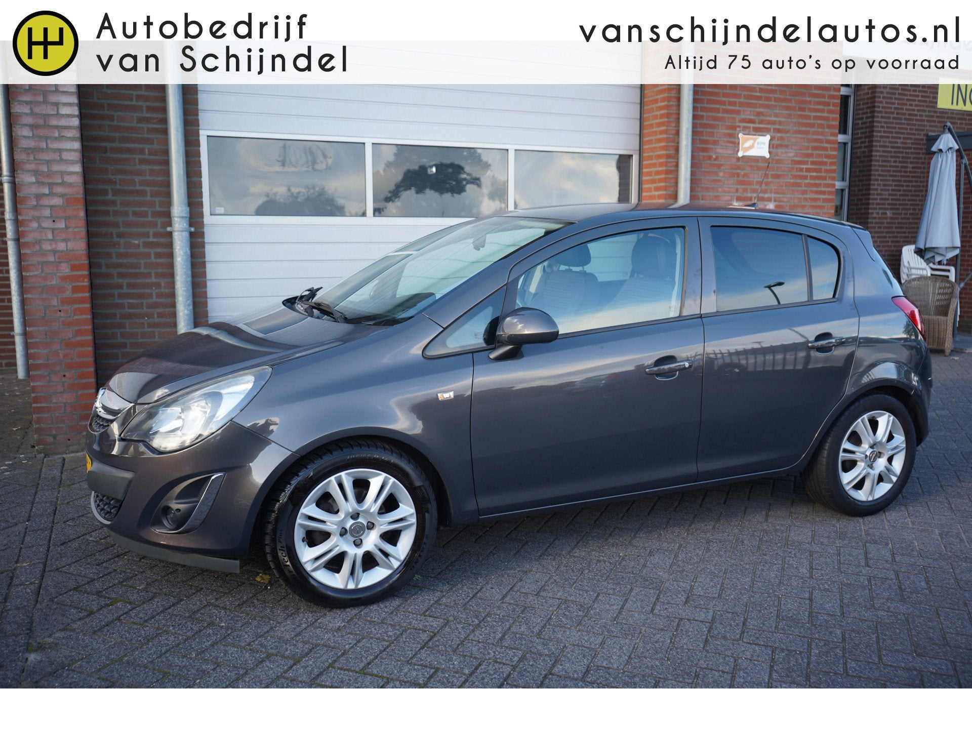 Opel Corsa 1.2-16V BLITZ LUXE 5DRS ORIGINEEL NEDERLANDS NAVI, Voorwielaandrijving, Euro 5, Gebruikt, 4 cilinders