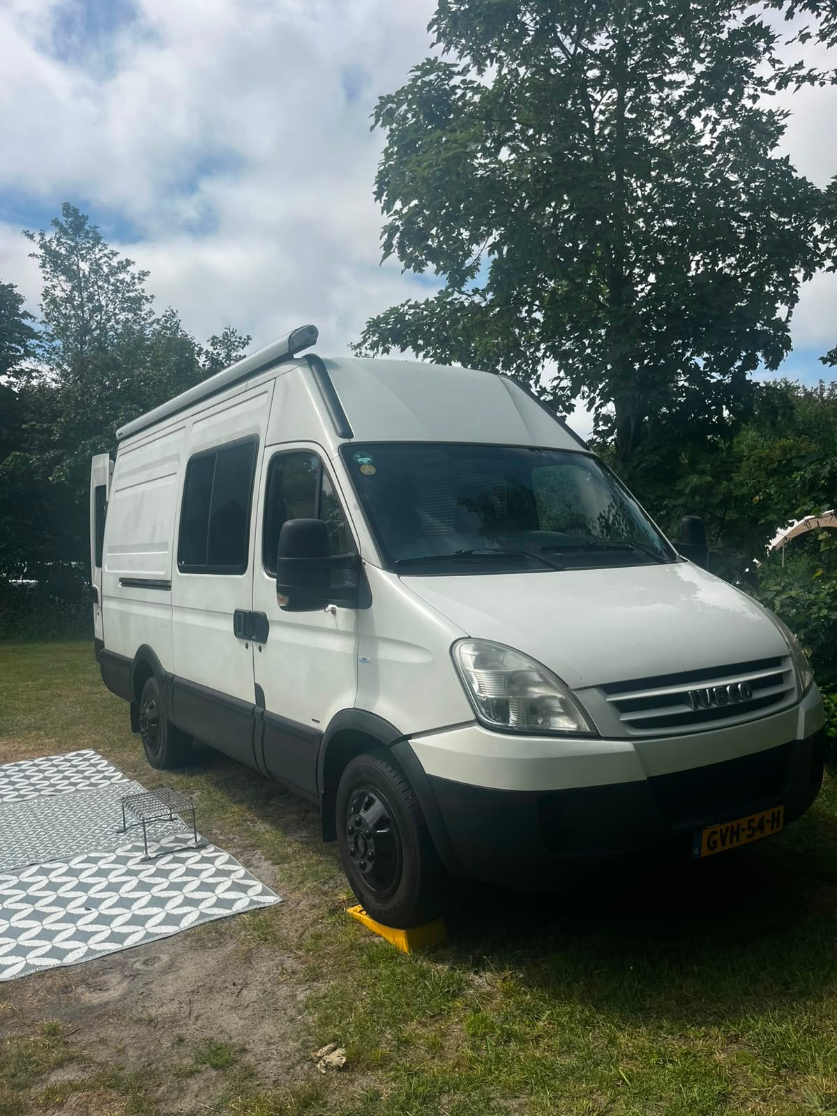 Iveco daily buscamper 177pk compleet met voortent., Overige merken, Buscamper of Camperbus, Half-automaat, Koelkast