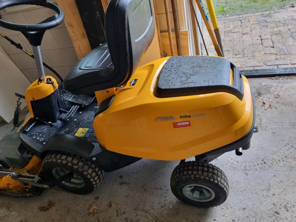 Stiga Villa 13 HST zitmaaier met Combi 95 maaidek, Tuin en Terras, Zitmaaiers, Ophalen, Gebruikt, Stiga, Mulchfunctie