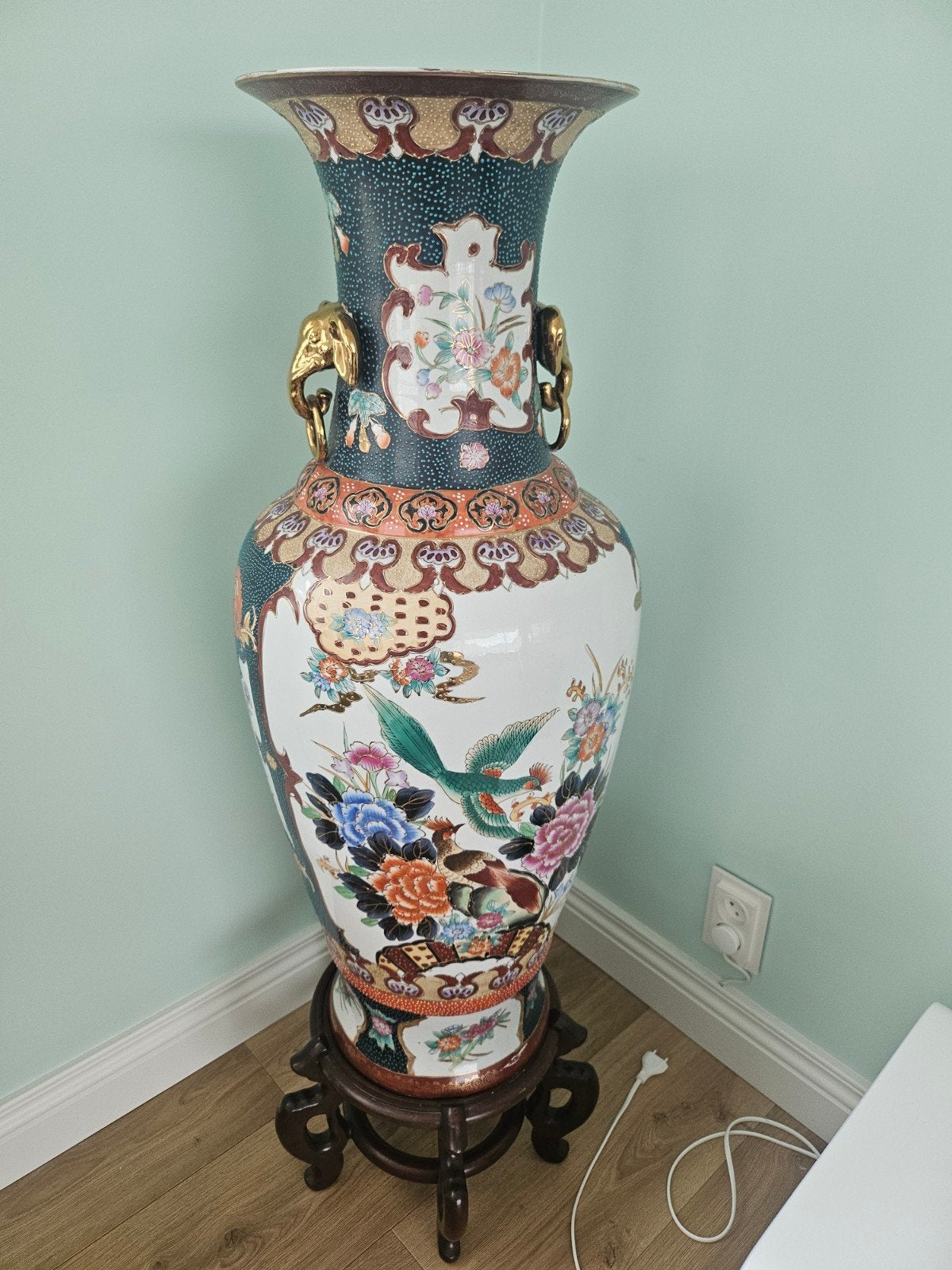 Grote Chinese vloervaas met bloemen en vogels, Ophalen