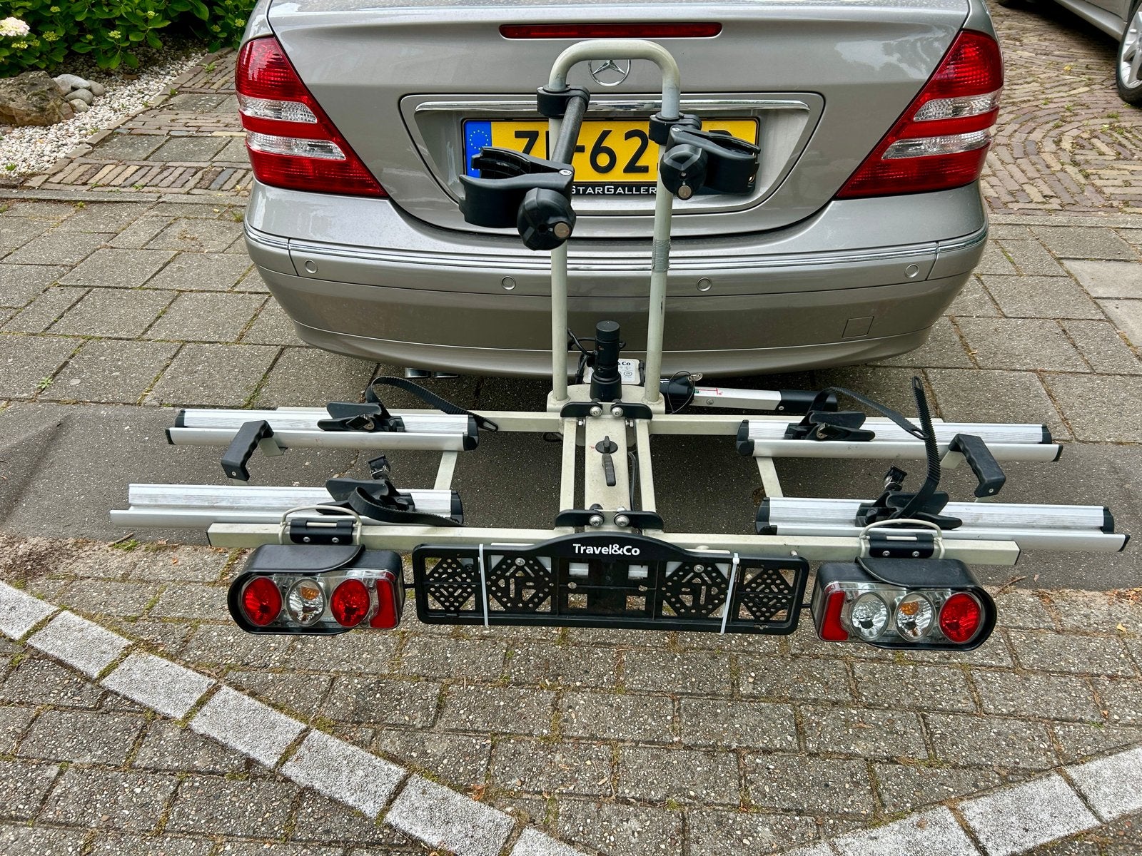 Travel & Co opvouwbare fietsendrager voor 2 fietsen, Ophalen, Zo goed als nieuw, 2 fietsen, Trekhaakdrager