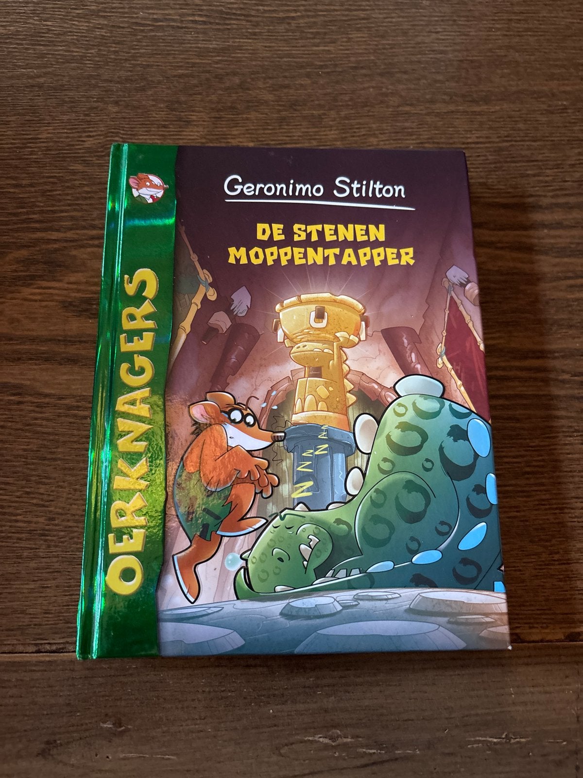 Geronimo Stilton: De Stenen Moppentapper (Oerknagers), Ophalen of Verzenden, Zo goed als nieuw, Fictie algemeen