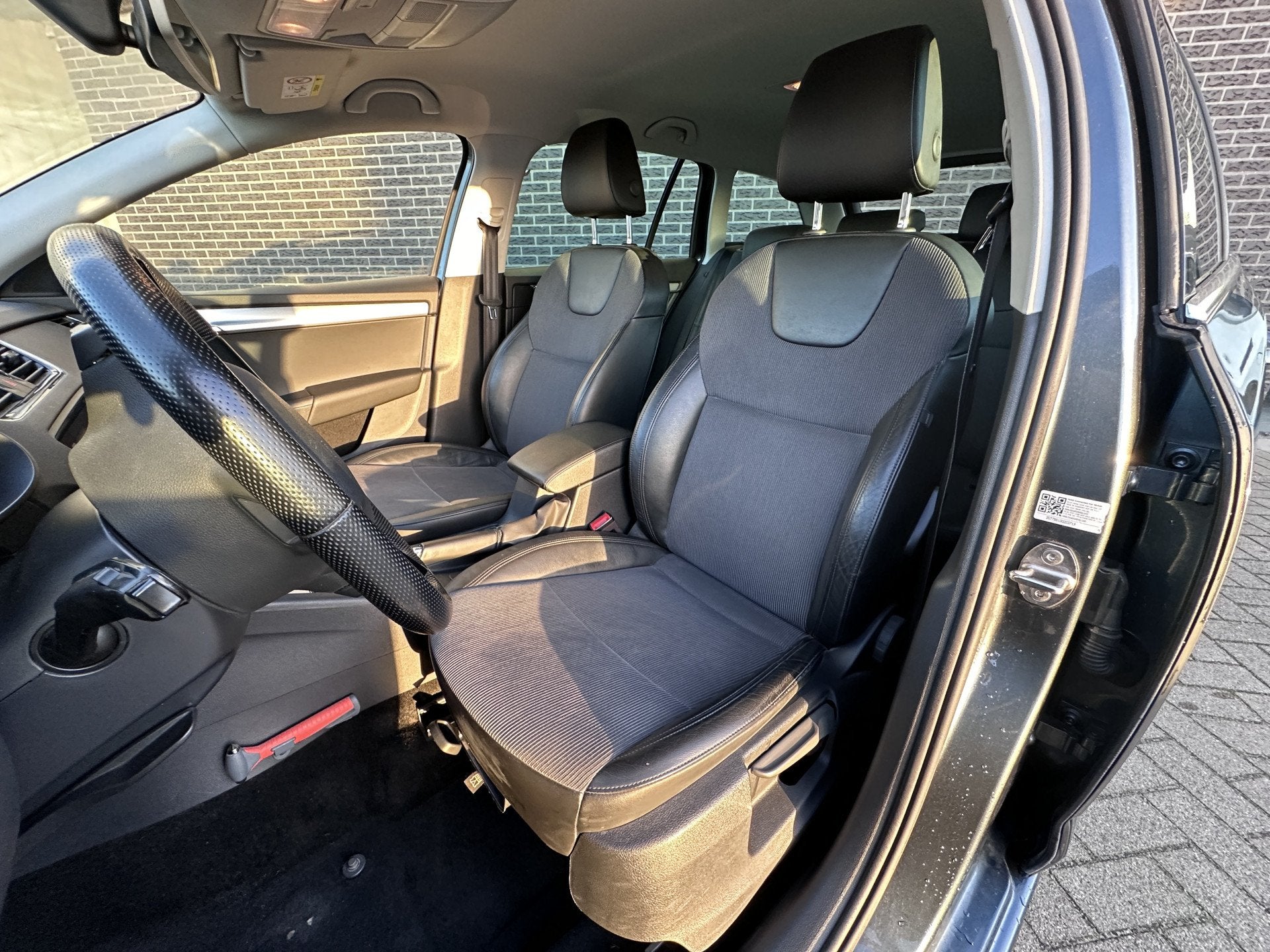 Skoda Octavia Combi 1.5 TSI Greentech Business Edition, Gebruikt, Euro 6, 150 pk, Origineel Nederlands