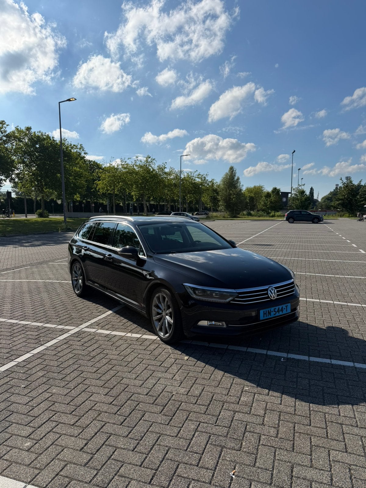 Volkswagen Passat 1.6 TDI Taxi 88KW BMT Variant DSG 2015, Stof, Bluetooth, Zwart, 4 cilinders