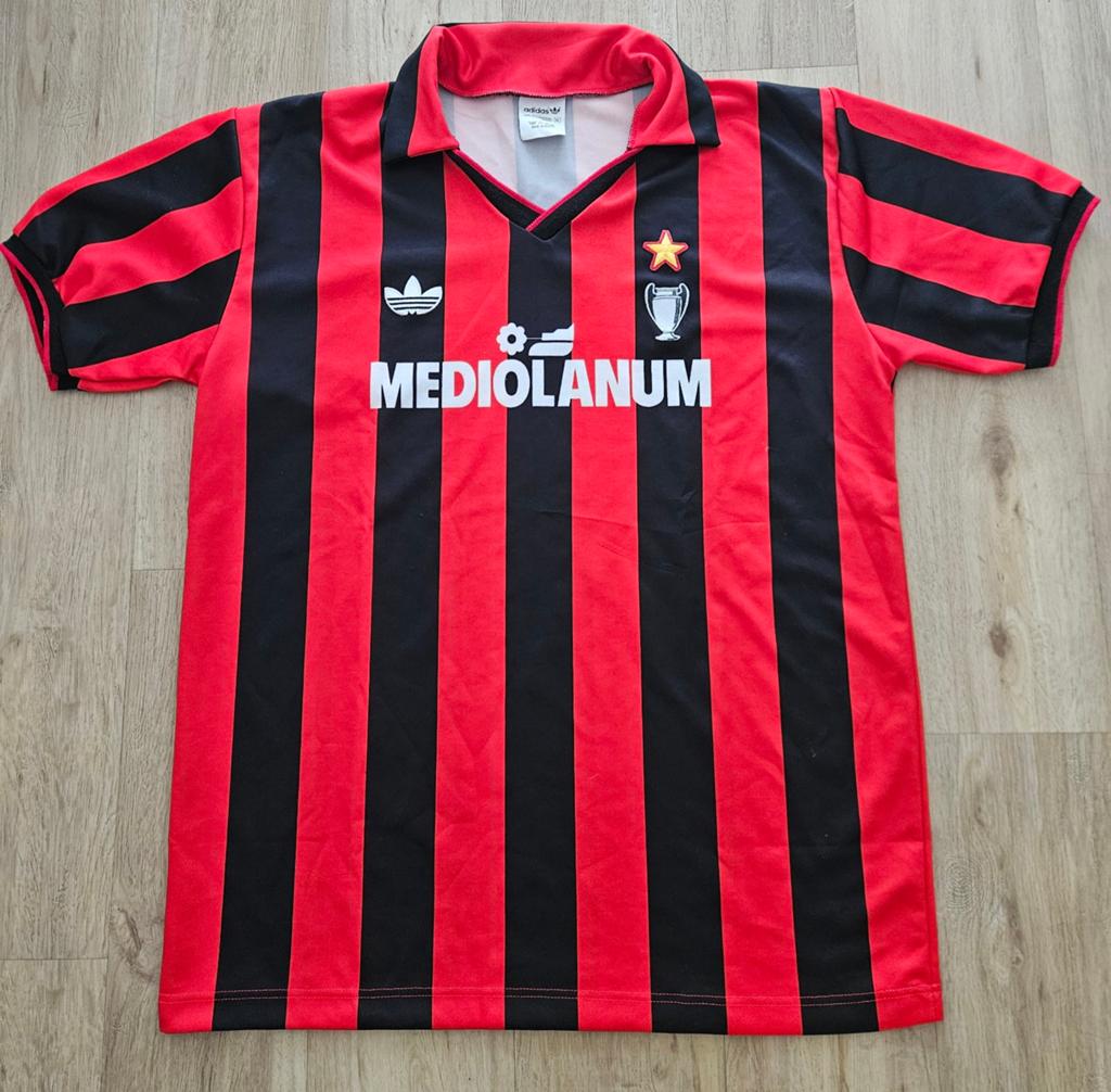 AC Milan vintage voetbalshirt 1990, Verzamelen, Sportartikelen en Voetbal, Ophalen of Verzenden, Zo goed als nieuw, Buitenlandse clubs