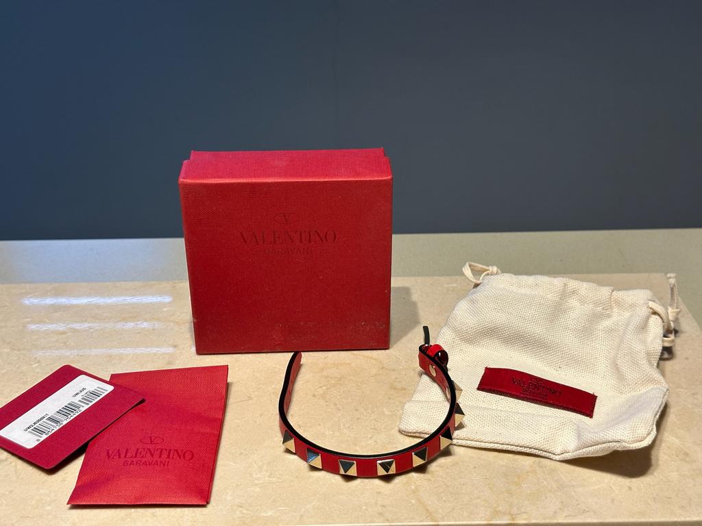 Valentino Garavani Rockstud Armband Rood Leer Goudkleurig, Verzenden, Zo goed als nieuw, Rood, Leer
